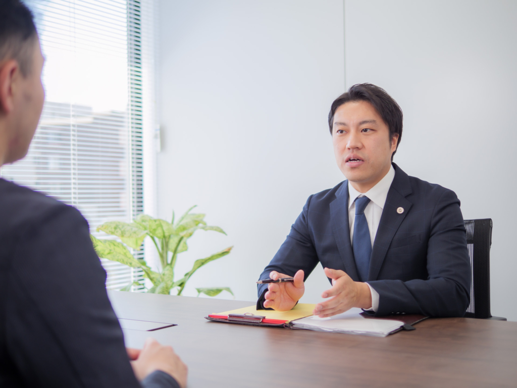 刑事事件の弁護活動を行う川口晴久弁護士
